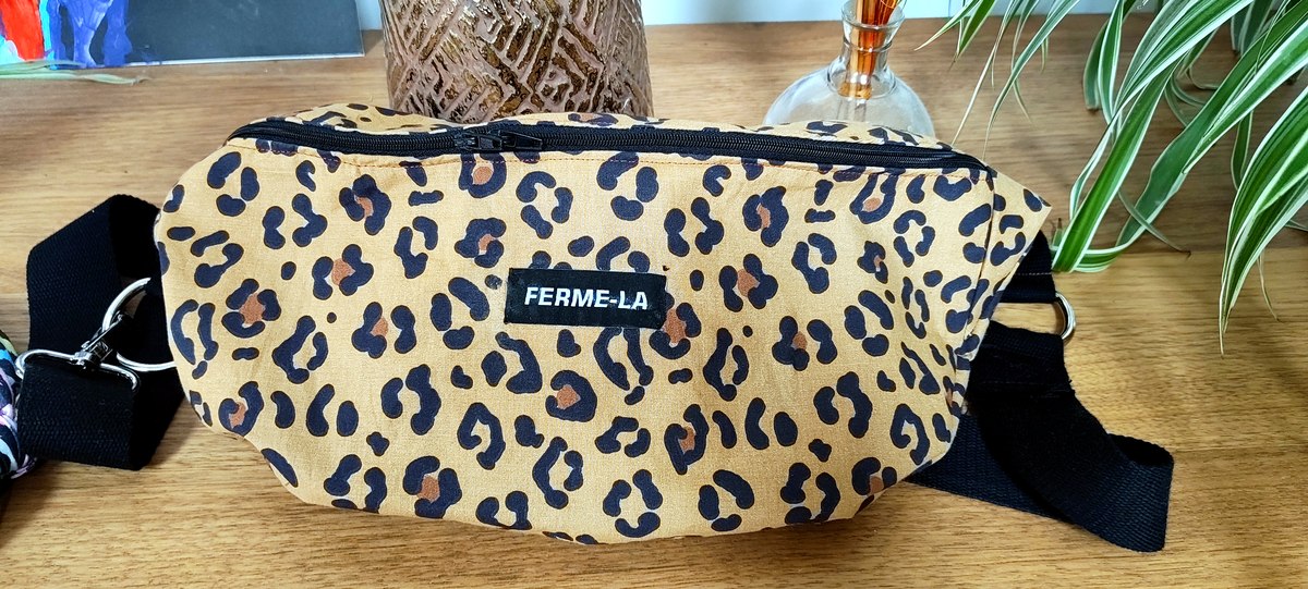 Sac banane FermeLa, tissu Léopard