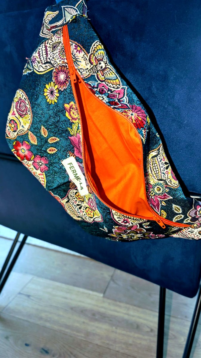 Sac banane FermeLa, tissu Tête de Mort