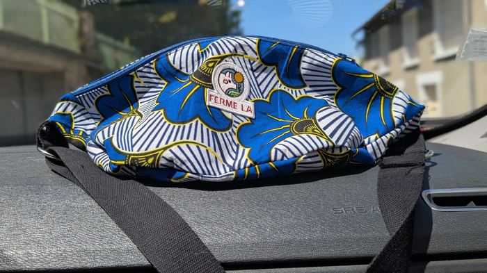 Sac banane FermeLa, tissu Wax Bleu Nuit